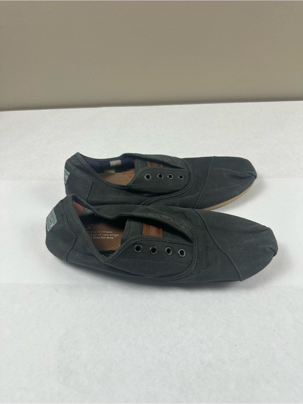 Toms Men's Black Canvas Slip-On Loafers